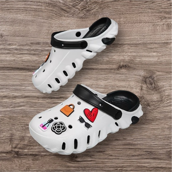 Brand New Slip-On Mules and Clogs - Picture 2 of 2